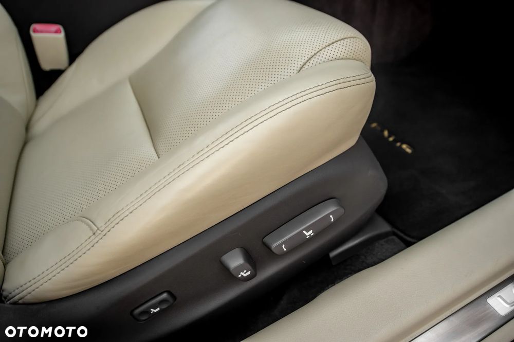 Lexus IS 250 Executive Line - 21