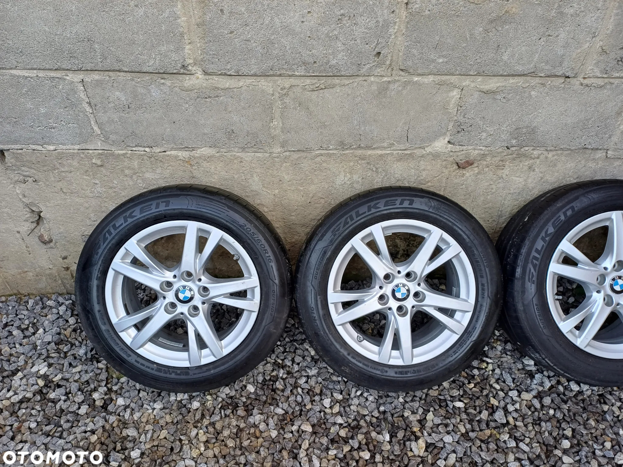ALUFELGI 6874641 BMW 5X112 205/60/16 ET52 OTWÓR CENTRUJĄCY 66.5MM - 2