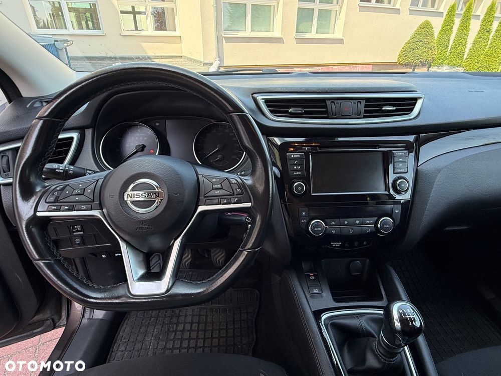 Nissan Qashqai 1.3 DIG-T N-Connecta - 12