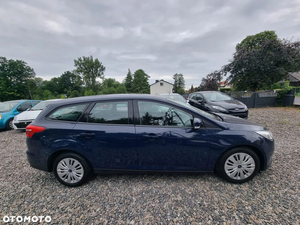 Ford Focus 1.6 TDCi DPF Titanium - 4