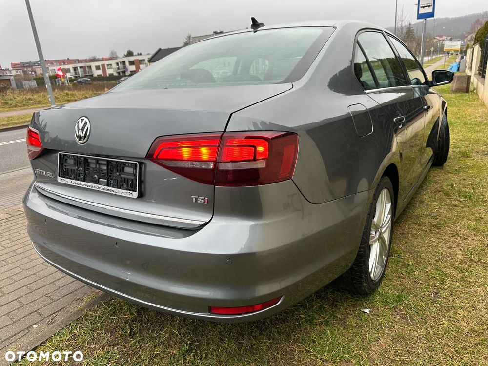 Volkswagen Jetta - 3