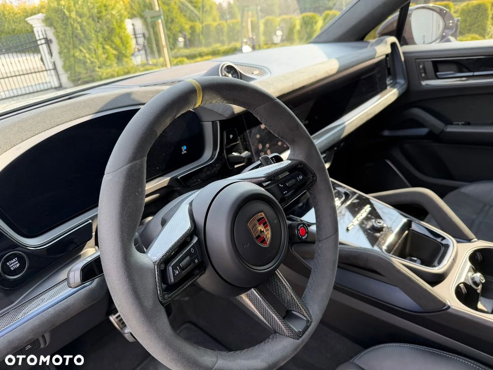 Porsche Cayenne - 15