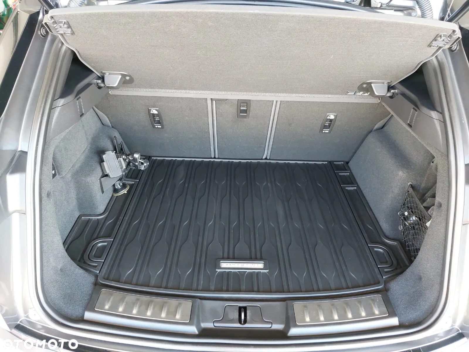 Land Rover Range Rover Evoque - 26