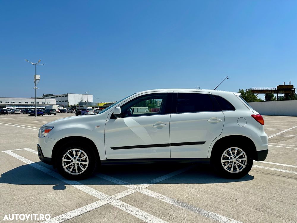 Mitsubishi ASX 1.8 DID 4WD Invite A13 - 3