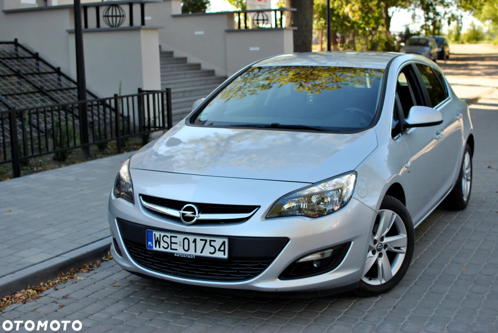 Opel Astra IV 1.4 T Cosmo - 2