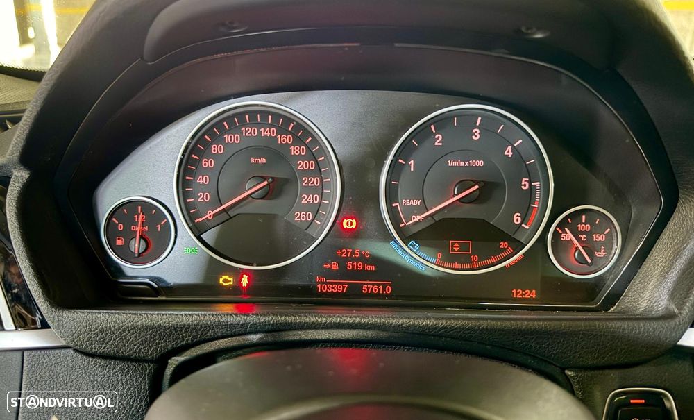 BMW 318 d Line Sport - 11