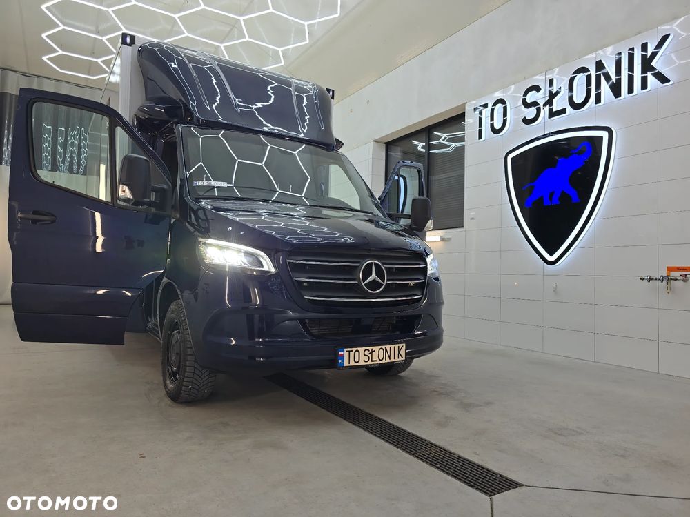 Mercedes-Benz SPRINTER 319 3.0 CDI KONTENER 4,28cmDługi 2,29cmSzero 2,24cmWysok + WINDA 750Kg 42Tyś km SERWIS DO OSTATNIEGO Km ASO MERCEDES-BENZ SALON PL STAN NOWY NOWY NOWY FABRYCZNA GWARANCJA - 28