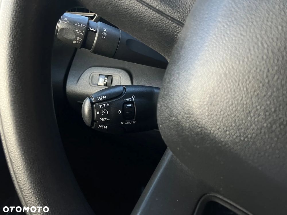 Toyota Proace City Verso 1.5 D-4D L1 Combi - 26