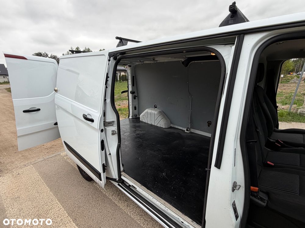 Ford Transit Custom - 37