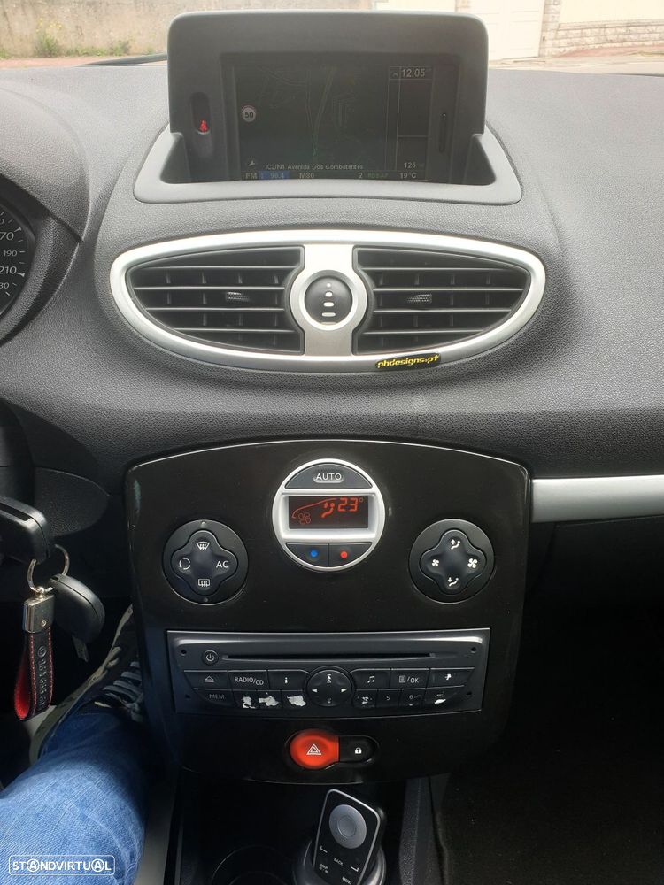 Renault Clio 1.5 dCi Dynamique S - 25