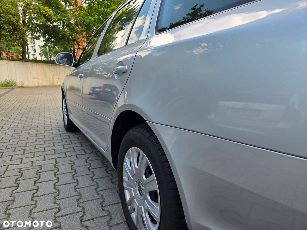Skoda Octavia 1.4 TSI Ambiente - 14