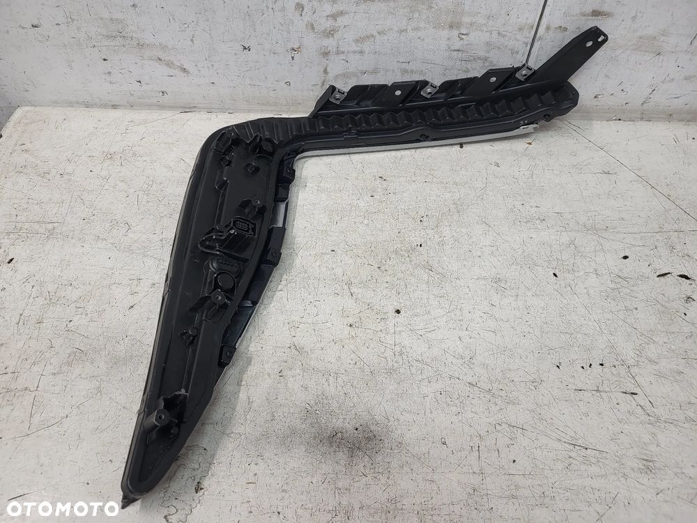 Hongqi E-HS9 2020- led DRL prawy do jazdy dziennej halogen lampa - 9