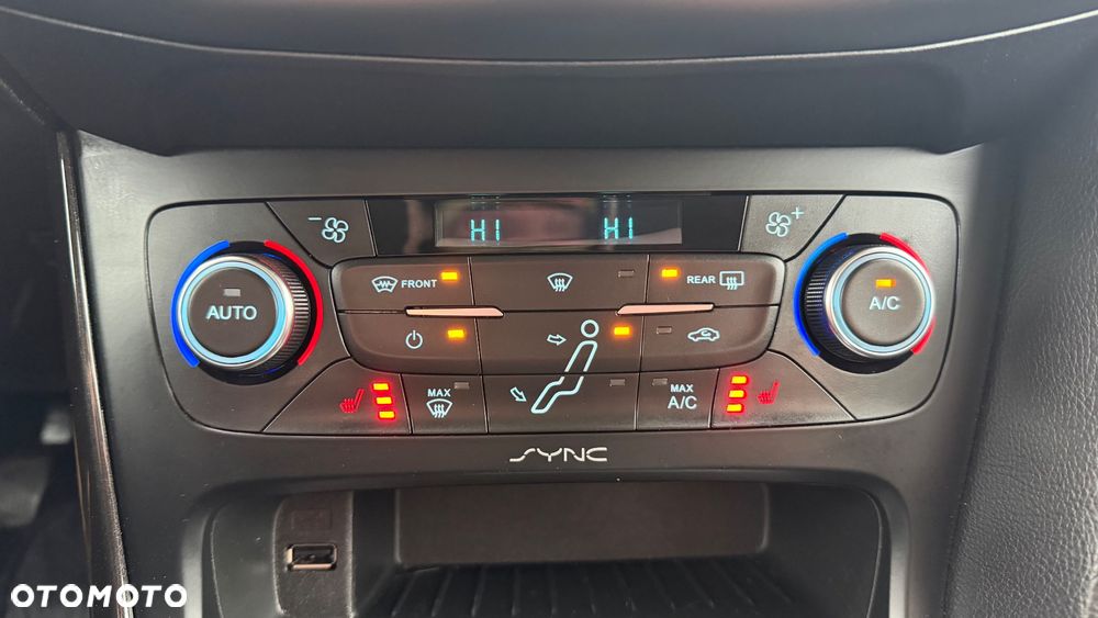 Ford Focus 1.0 EcoBoost Titanium ASS - 14