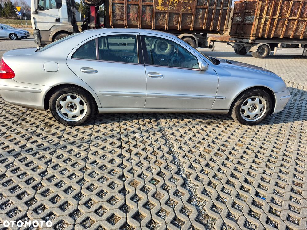 Mercedes-Benz Klasa E 200 CDI Automatik Classic - 3