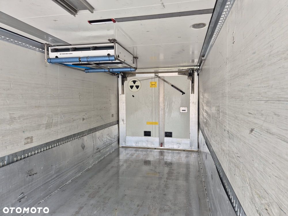 Schmitz Cargobull SKO 24 / THERMO KING / PODNOSZONA OŚ / SKRĘTNA OŚ / PRZEGRODA - 14