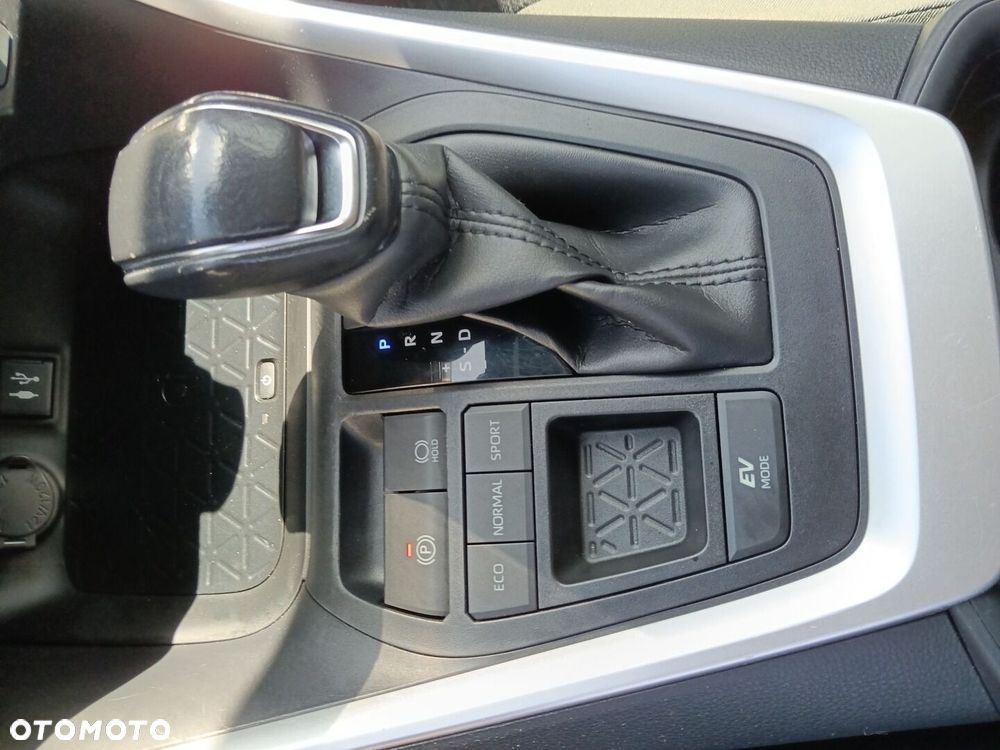 Toyota RAV4 2.5 Hybrid Comfort 4x2 - 23