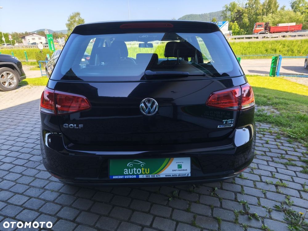 Volkswagen Golf - 6