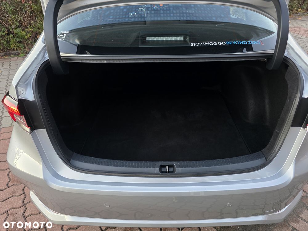 Toyota Corolla 1.8 Hybrid Style - 36