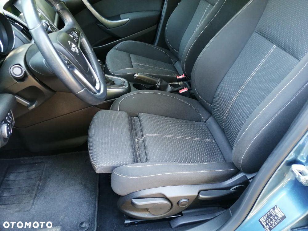 Opel Astra 1.4 Turbo - 10