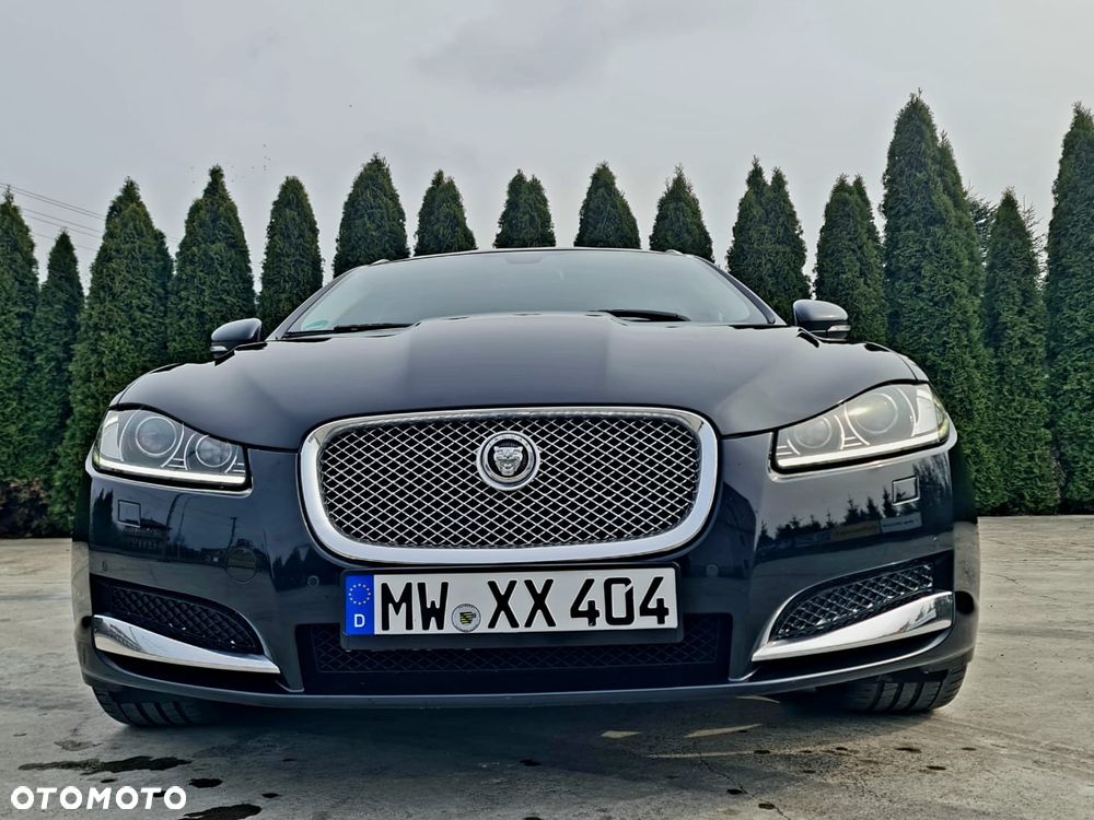 Jaguar XF 2.2 D R-Sport - 14