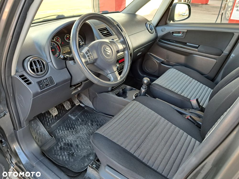 Suzuki SX4 - 13