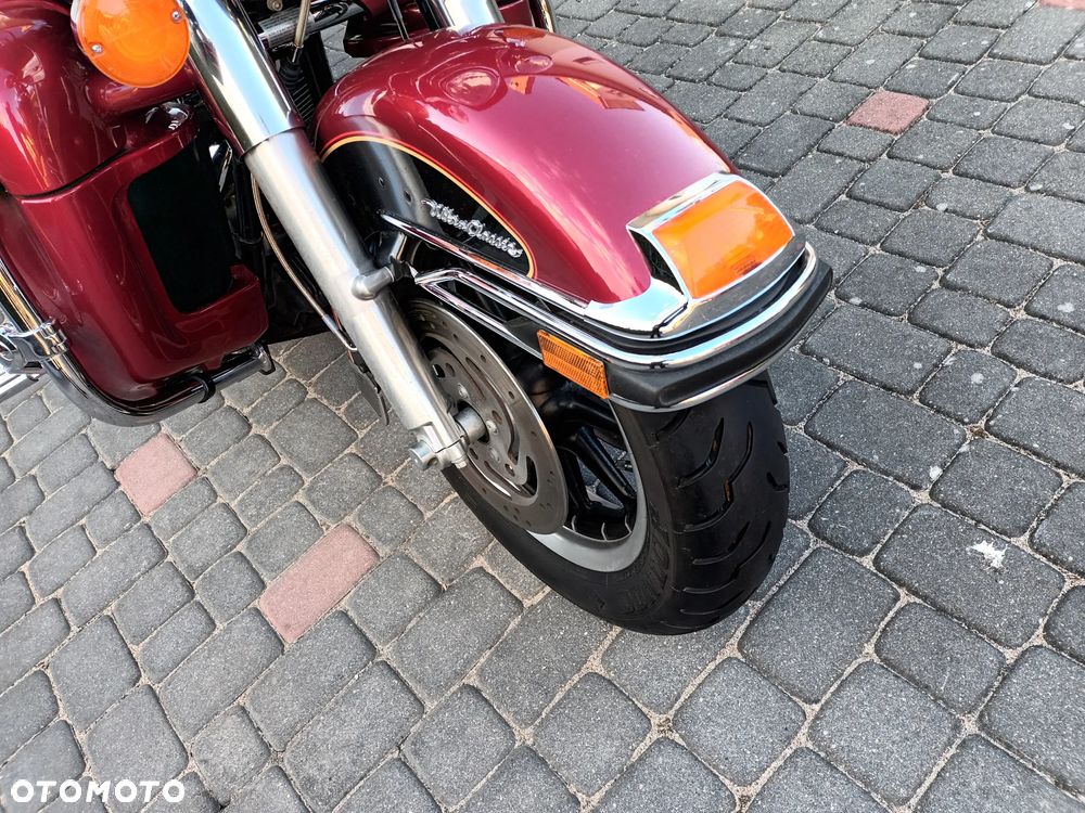 Harley-Davidson FLHTCU Ultra - 2