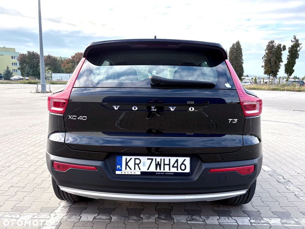 Volvo XC 40 T3 Momentum Pro - 14