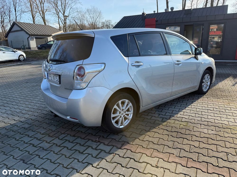 Toyota Verso 2.0 D-4D Sol - 5