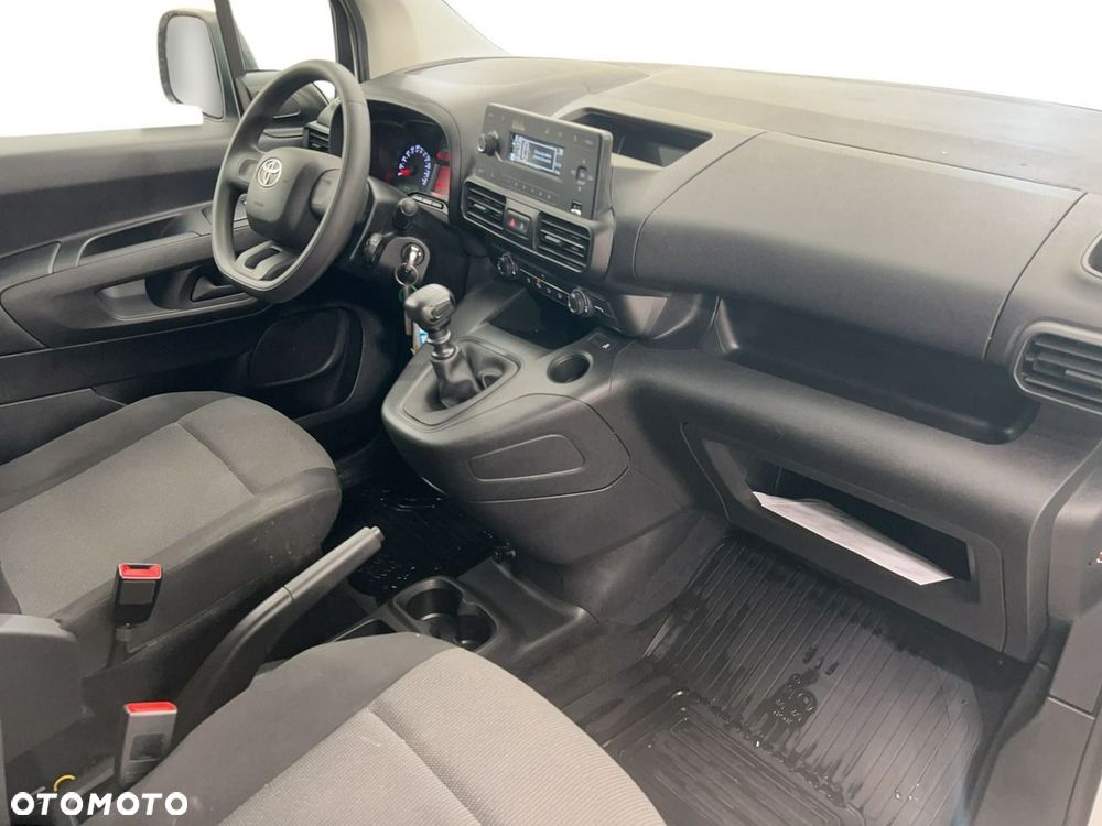 Toyota Proace City - 15