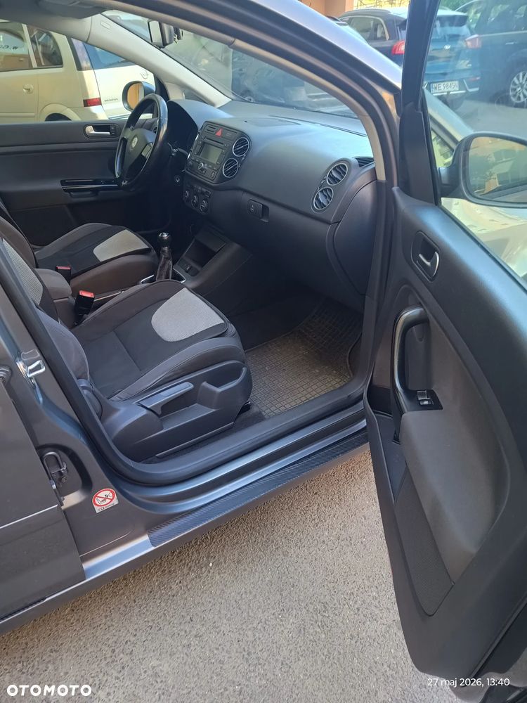 Volkswagen Golf - 8