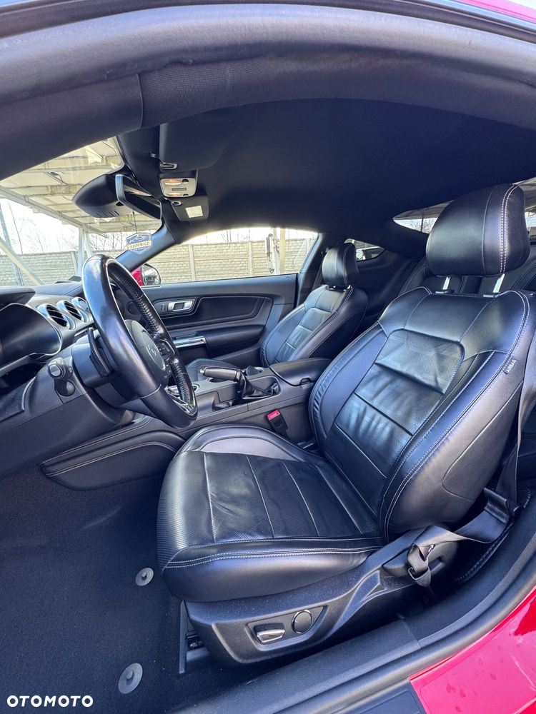 Ford Mustang 5.0 V8 GT - 10