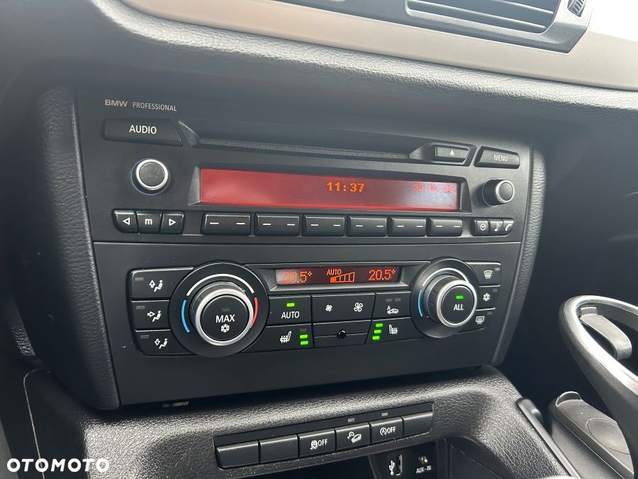 BMW X1 xDrive20d - 24
