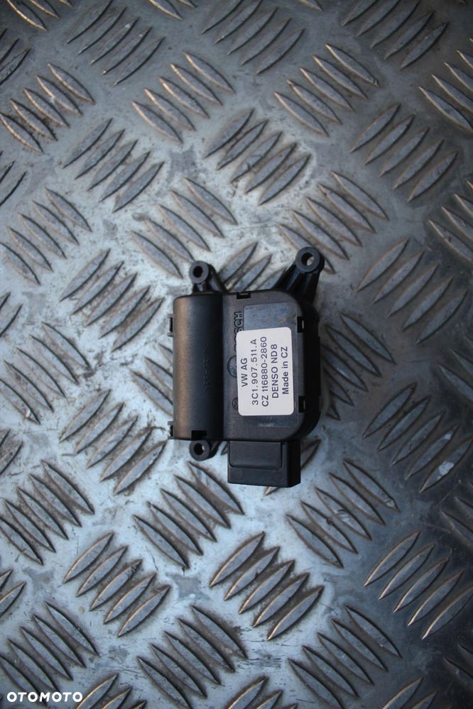 SILNICZEK NAGRZEWNICY VW GOLF V 3C1907511A