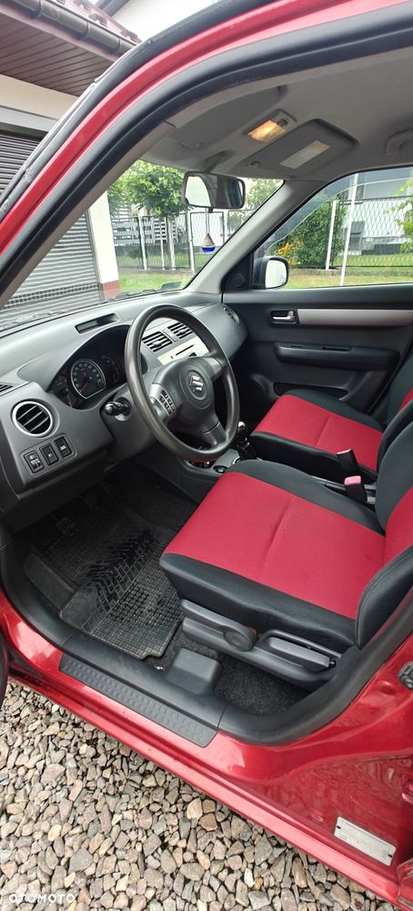 Suzuki Swift - 6