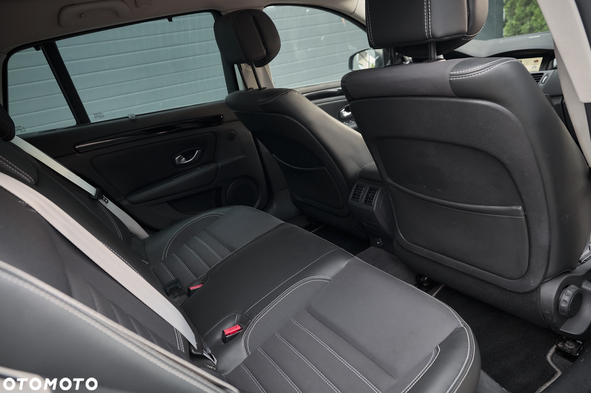 Renault Laguna Grandtour ENERGY dCi 130 FAP Start-Stop Bose Edition - 30