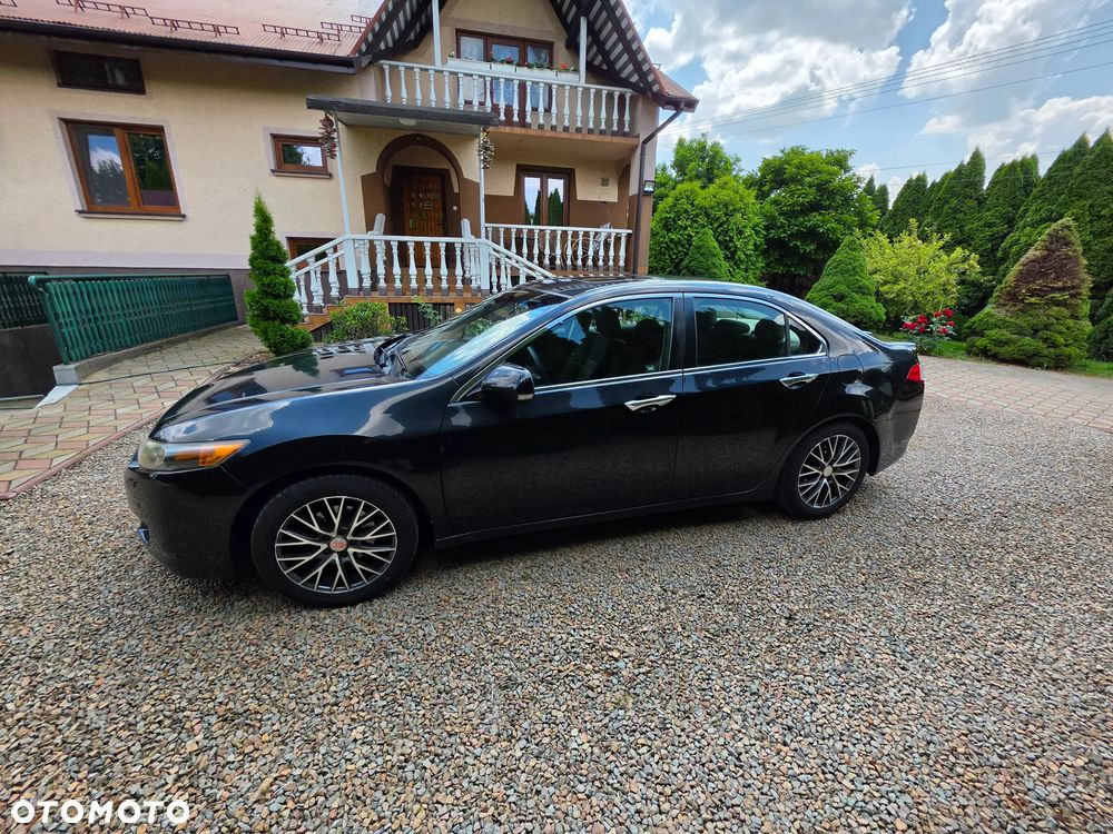 Honda Accord 2.0 Executive Nav - 4