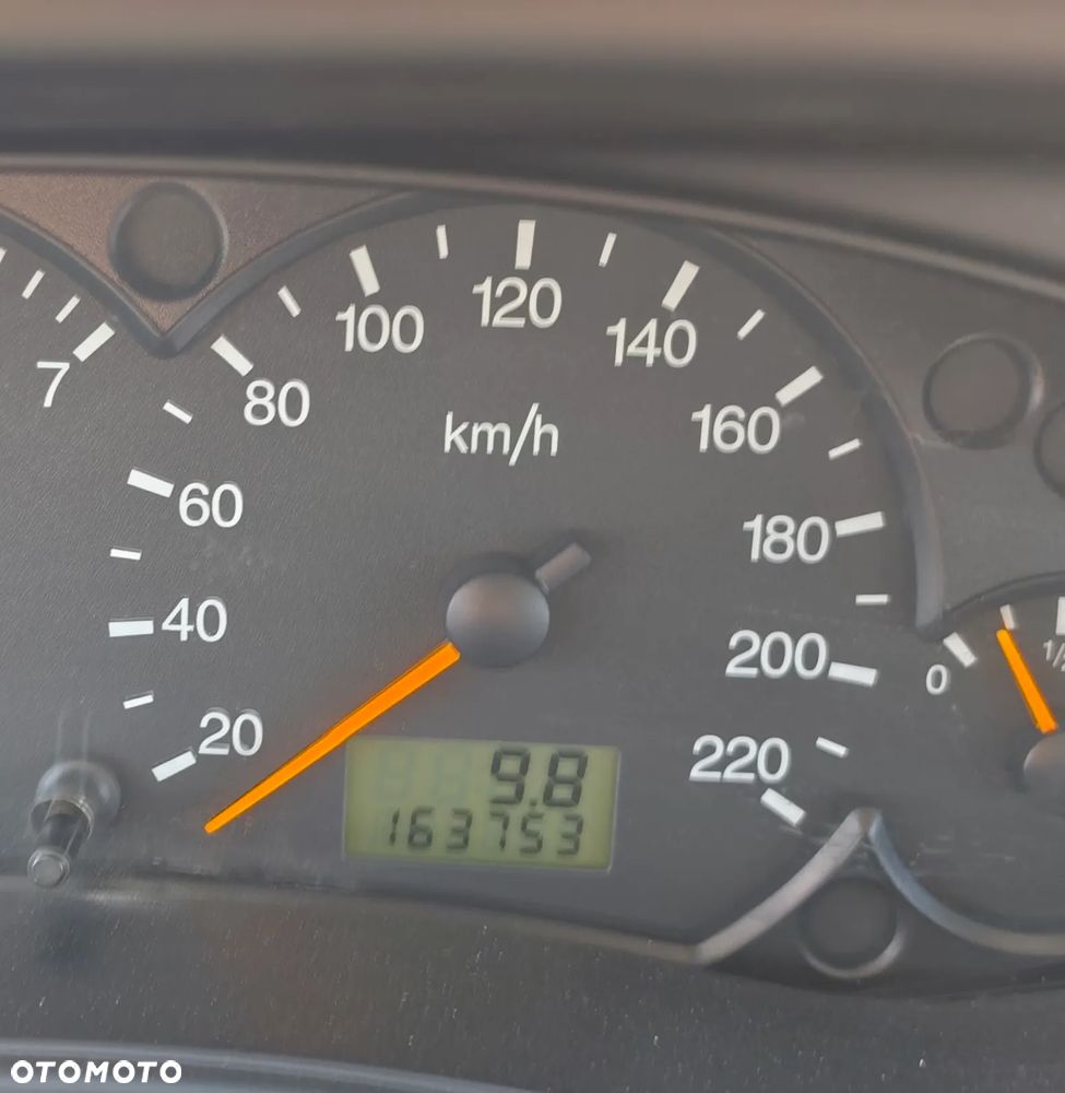 Ford Focus 1.6 Comfort - 10