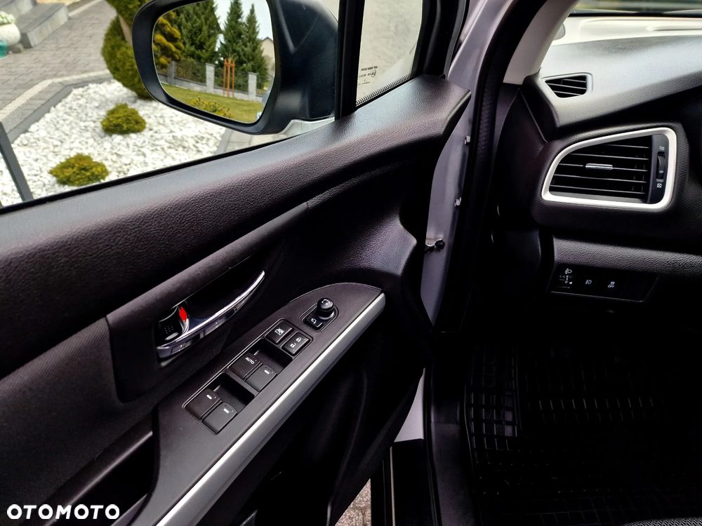 Suzuki SX4 1.6 Comfort 4WD - 29