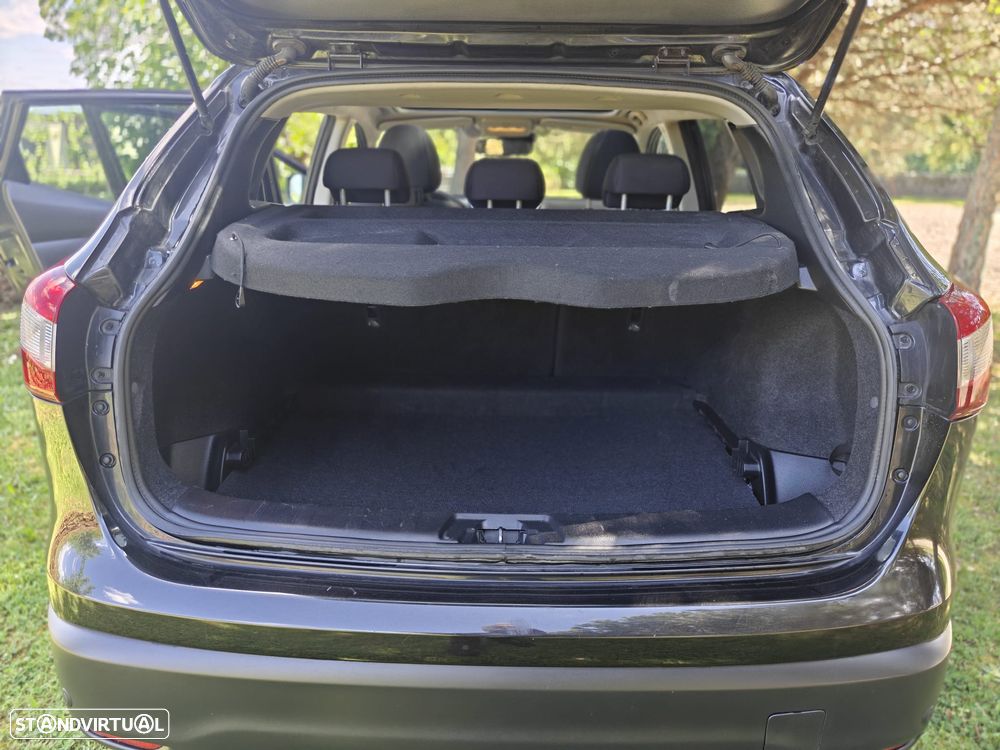 Nissan Qashqai 1.5 dCi N-Connecta 18 - 15