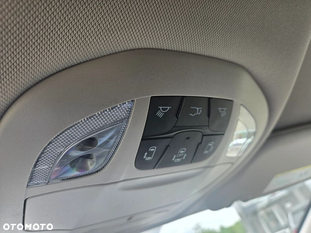 Chrysler Pacifica - 23