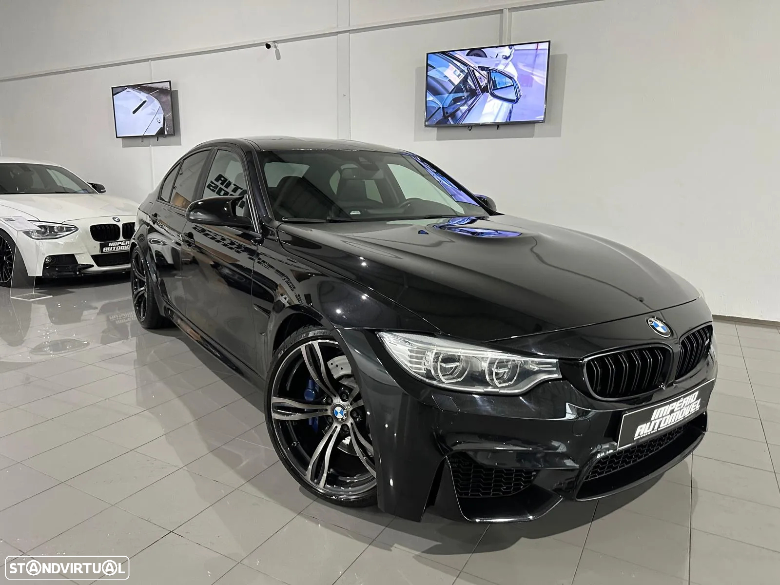 BMW M3 Auto - 29