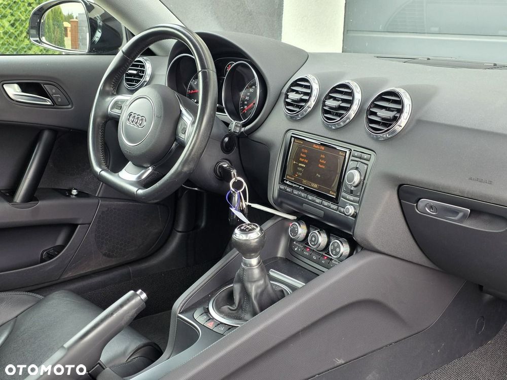 Audi TT Coupé - 8