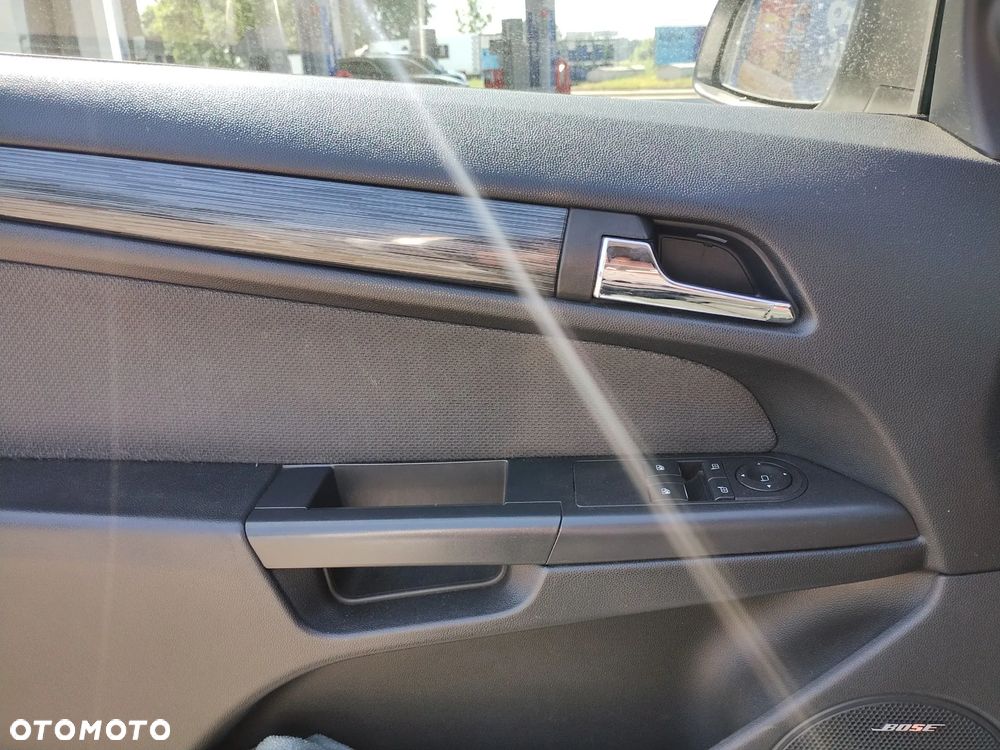 Opel Astra 1.8 Sport - 10