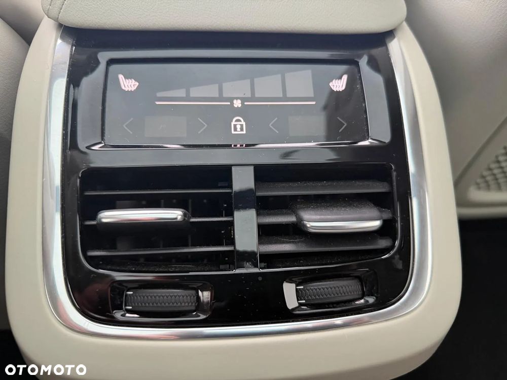 Volvo V60 Cross Country B5 B AWD Ultimate - 20