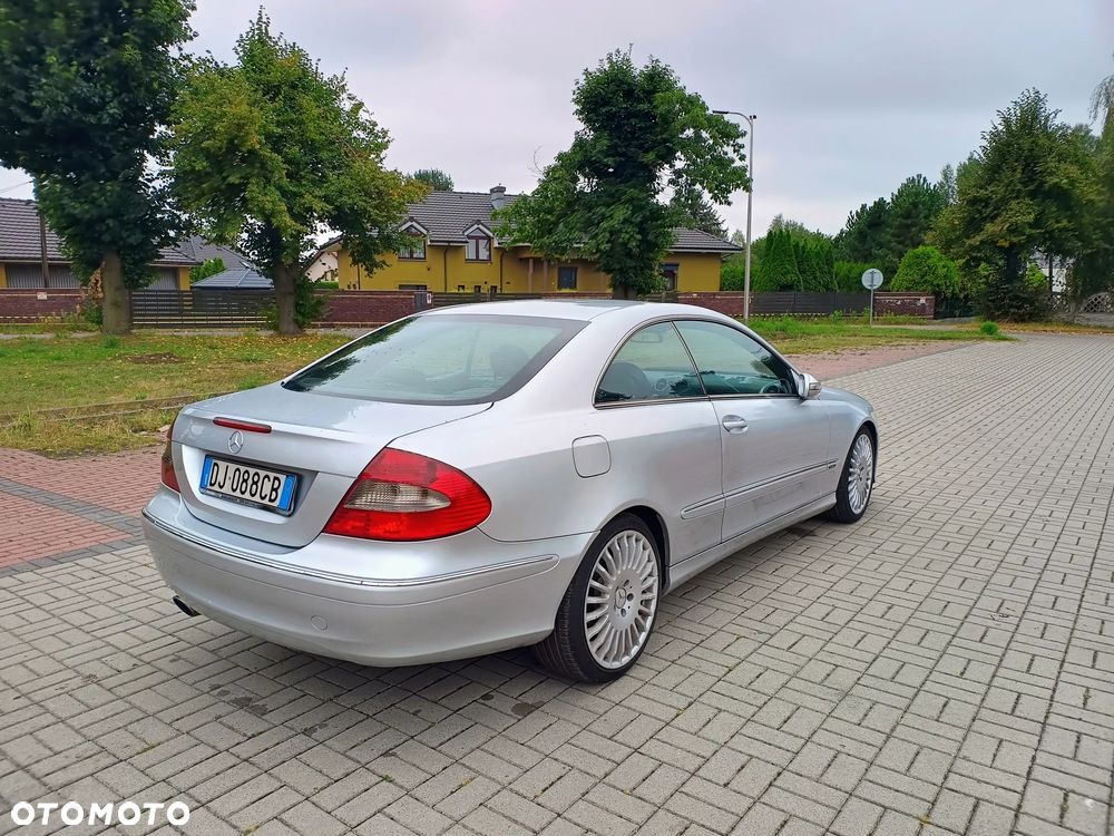 Mercedes-Benz CLK - 7