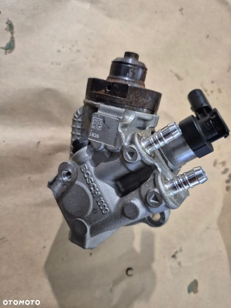 BMW pompa wtryskowa Bosch 0445010517 silnik N47D20C 7810696 - 2