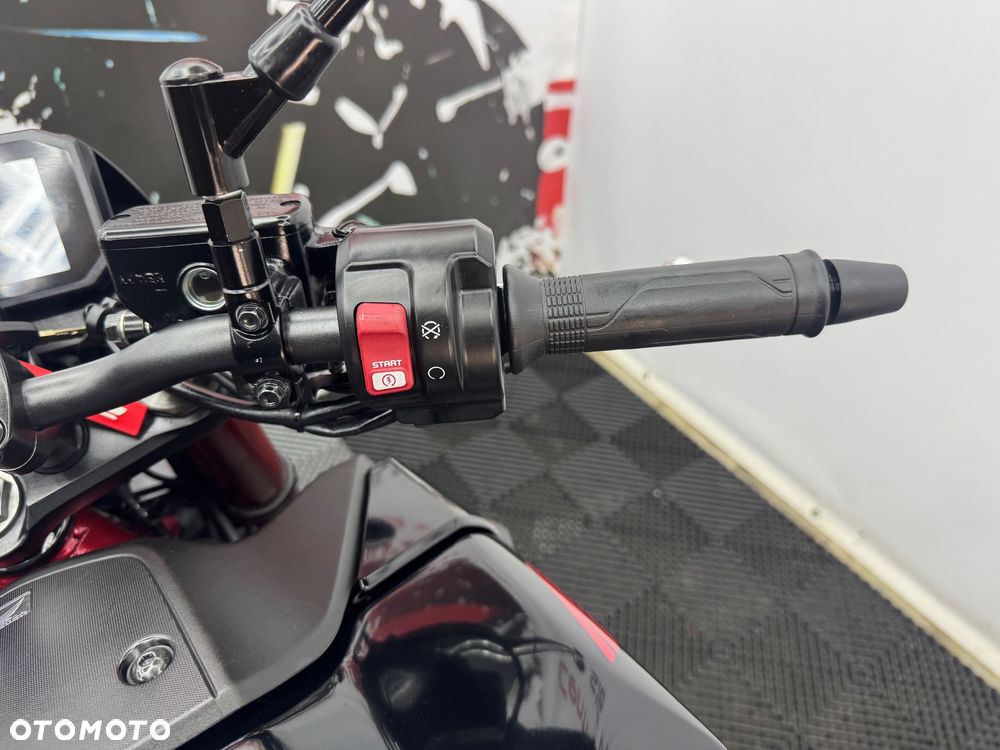 Honda CB - 25