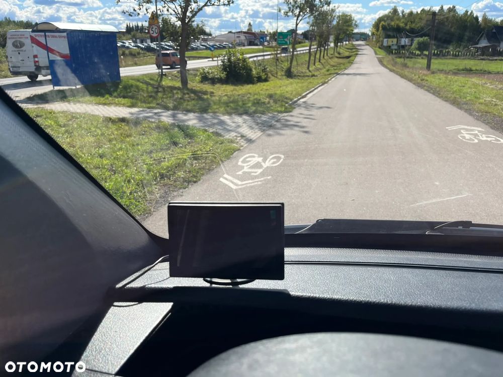 Mercedes-Benz Sprinter - 16