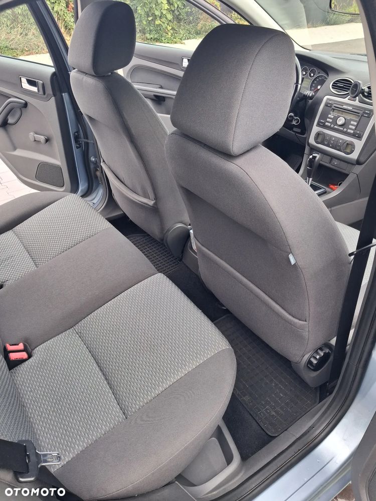 Ford Focus 1.6 16V Ghia - 3