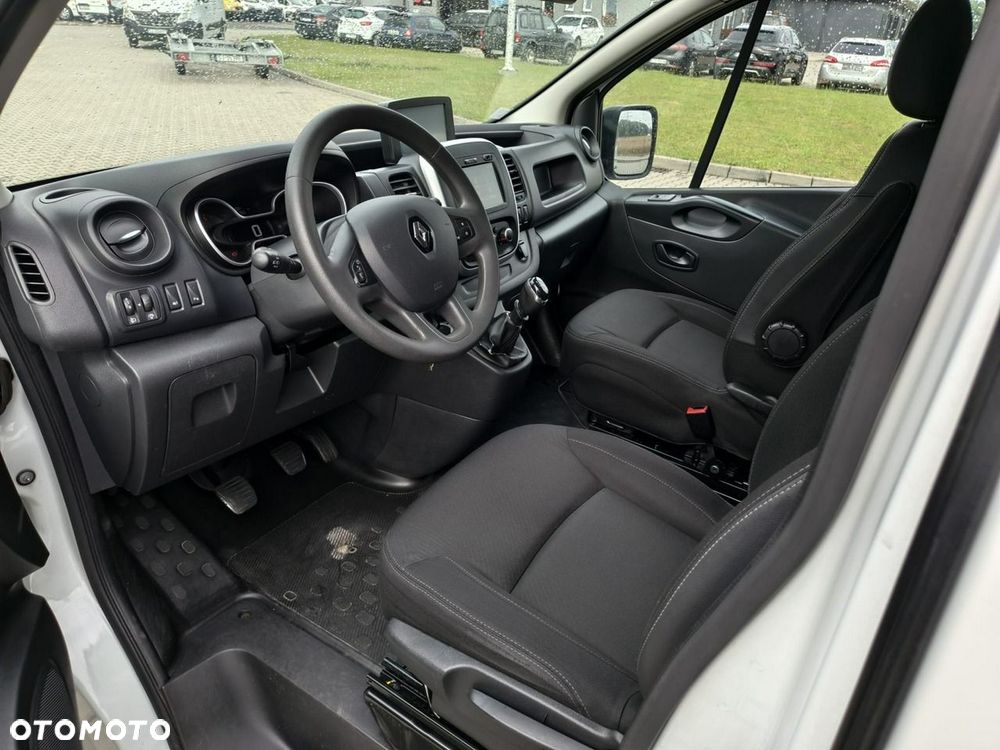 Renault Trafic - 10